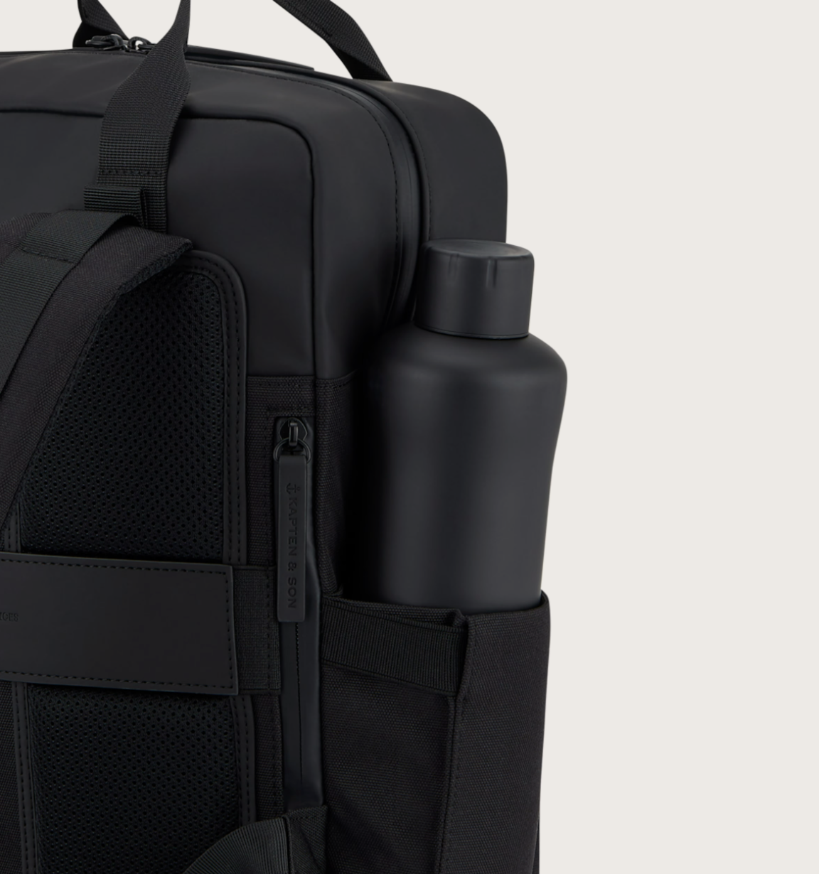 Grand sac à dos noir BERGEN PRO ALL BLACK - KAPTEN&SON