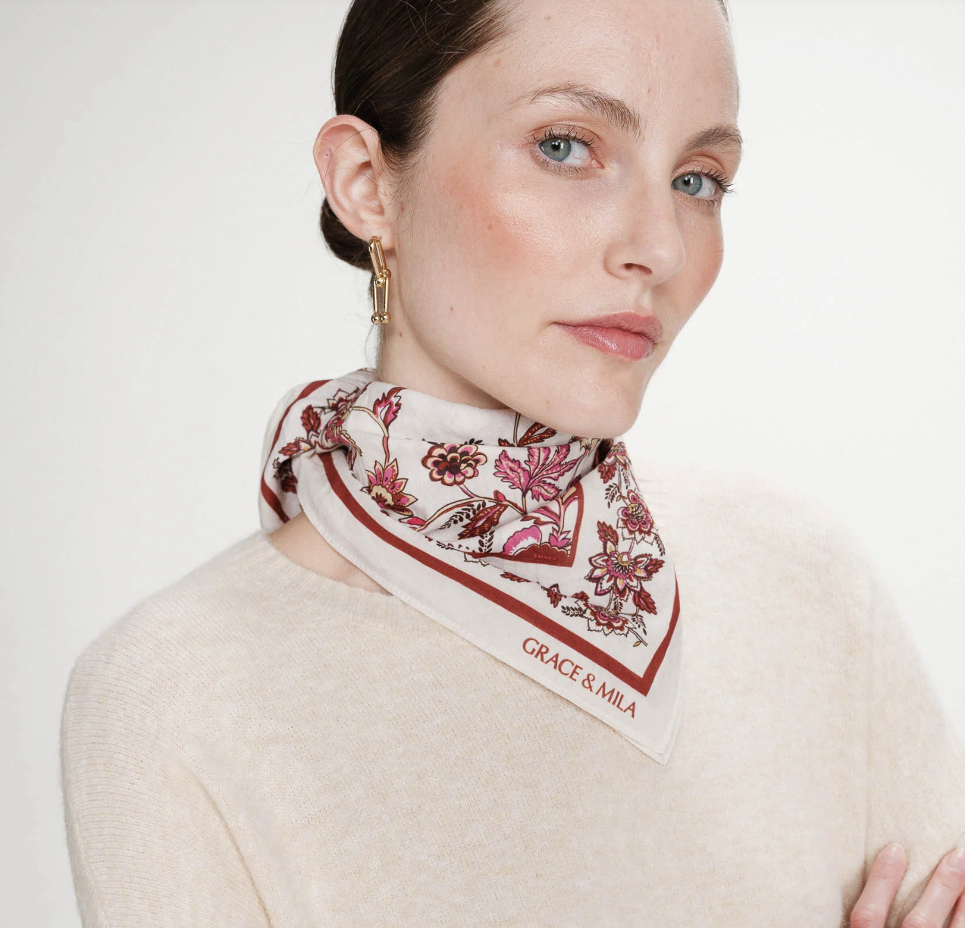 Foulard à fleurs Verlisse - GRACE & MILA