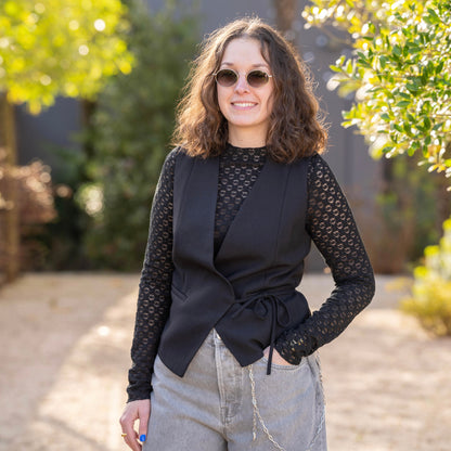 Gilet croisé sans manche Noire Vilmont - GRACE & MILA