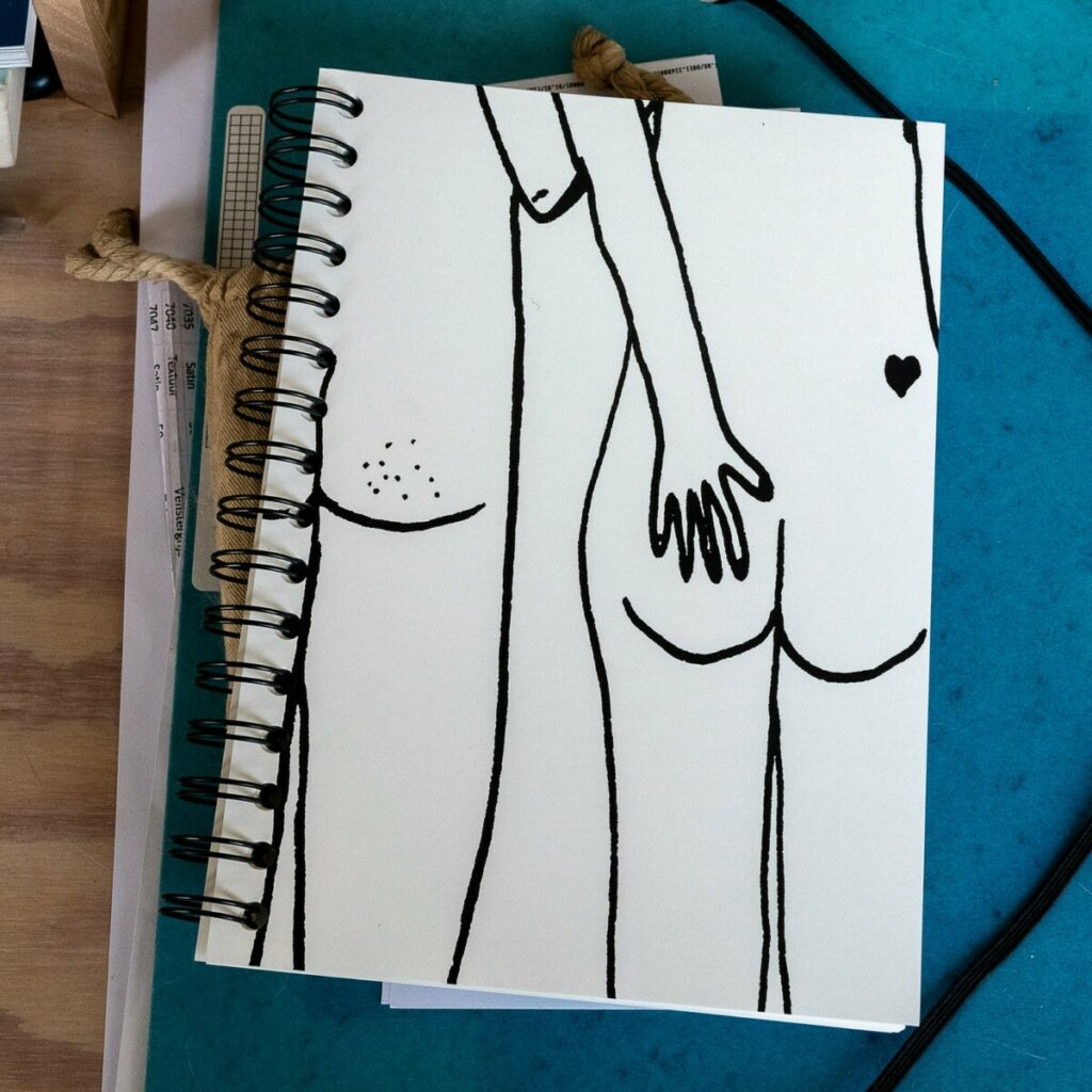 Carnet spirales Couple nu - HELEN B